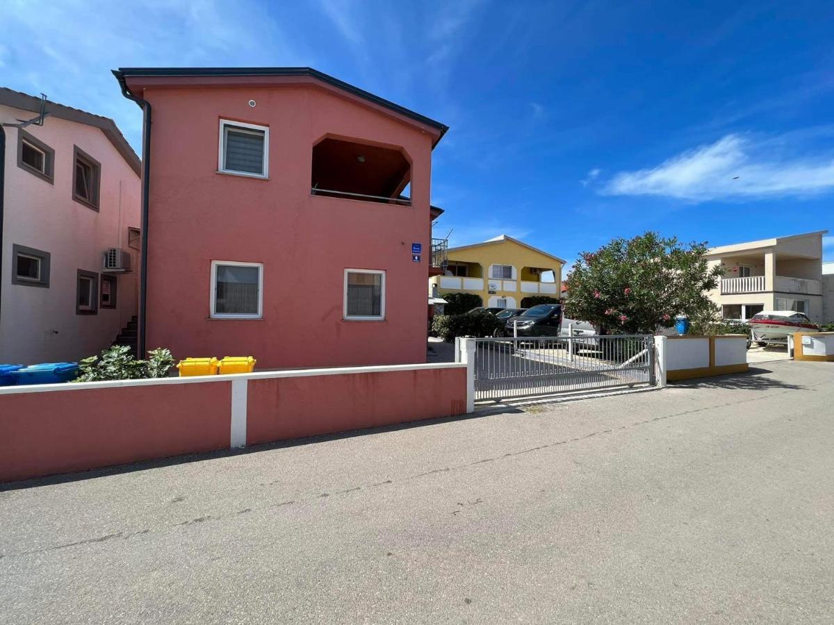 Apartment ˝Soleil˝ Vir Exterior photo