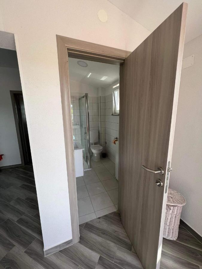 Apartment ˝Soleil˝ Vir Exterior photo